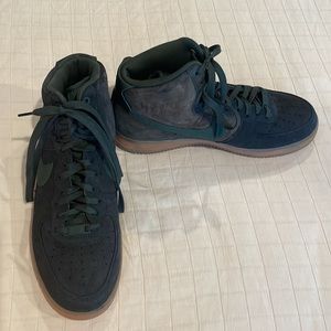 Nike Air AF1 high top sneakers green athletic shoes men’s size 10.5 10 1/2